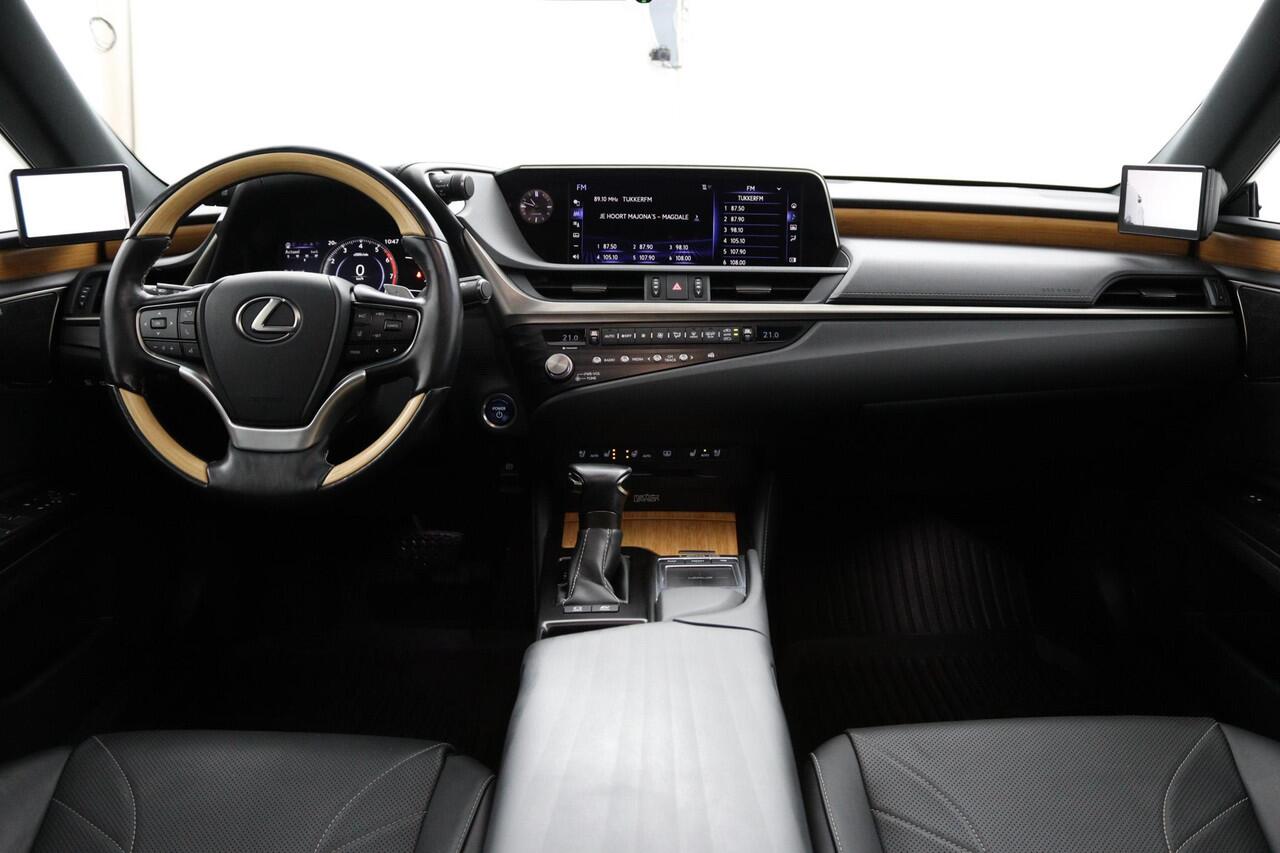 Lexus Es 300h President Line | Full option! | Digitale buitenspiegels | Mark Levinson | Dealeronderhouden