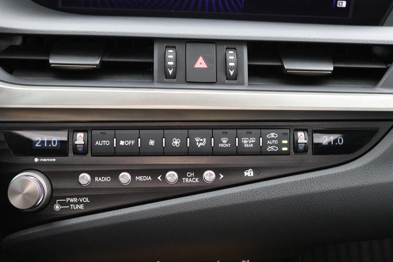Lexus Es 300h President Line | Full option! | Digitale buitenspiegels | Mark Levinson | Dealeronderhouden