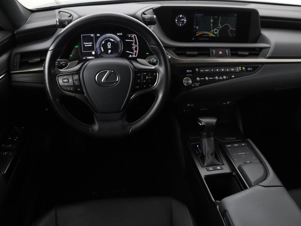 Lexus Es 300h Comfort Line | Schuifdak | Leder | Stoelverwarming | Adaptive cruise | Carplay | Camera | Memory | Keyless | Full LED