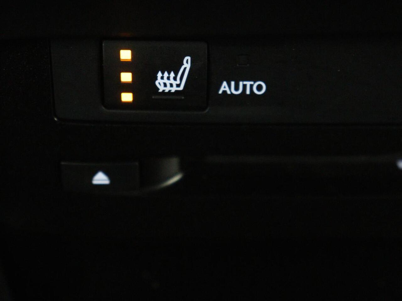 Lexus Es 300h Comfort Line | Schuifdak | Leder | Stoelverwarming | Adaptive cruise | Carplay | Camera | Memory | Keyless | Full LED