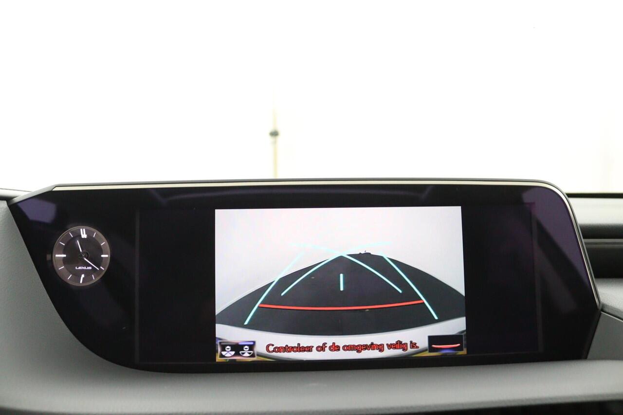 Lexus Es 300h Preference Line Business | Elektrisch glazen schuif-/kanteldak | Blind Spot Monitor