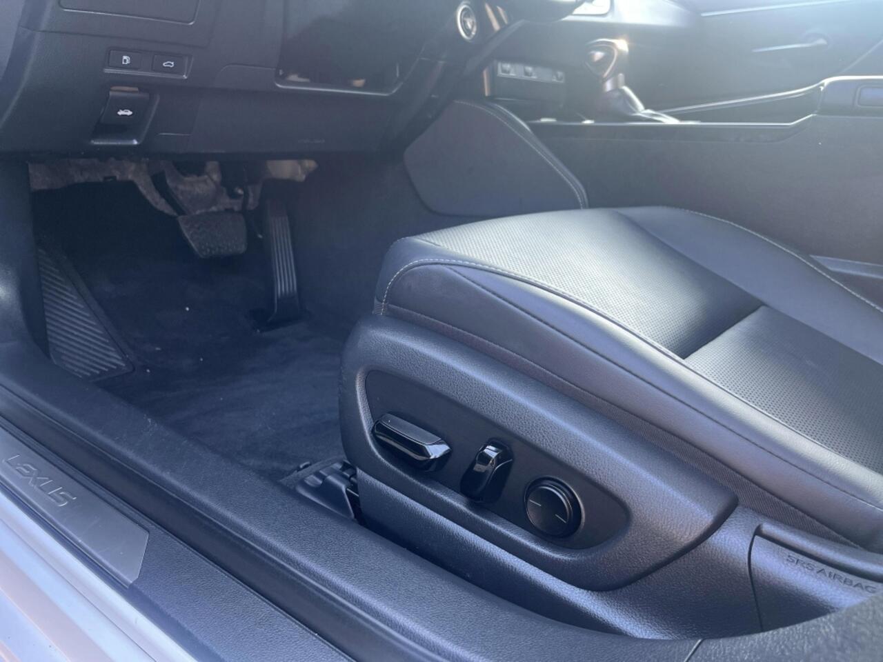Lexus Es 300h Business F. Sport Design