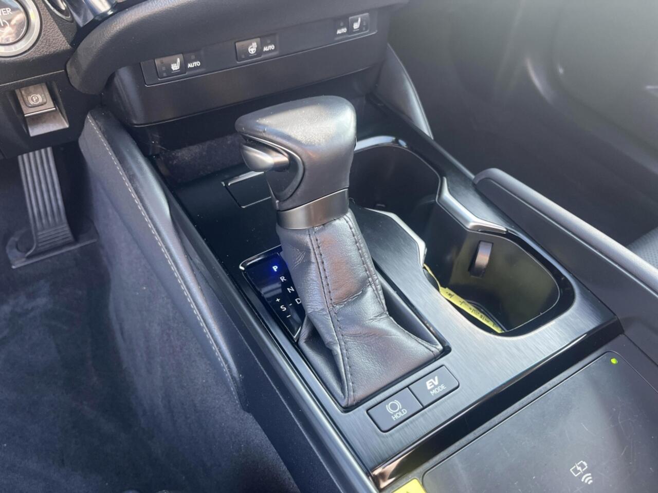 Lexus Es 300h Business F. Sport Design