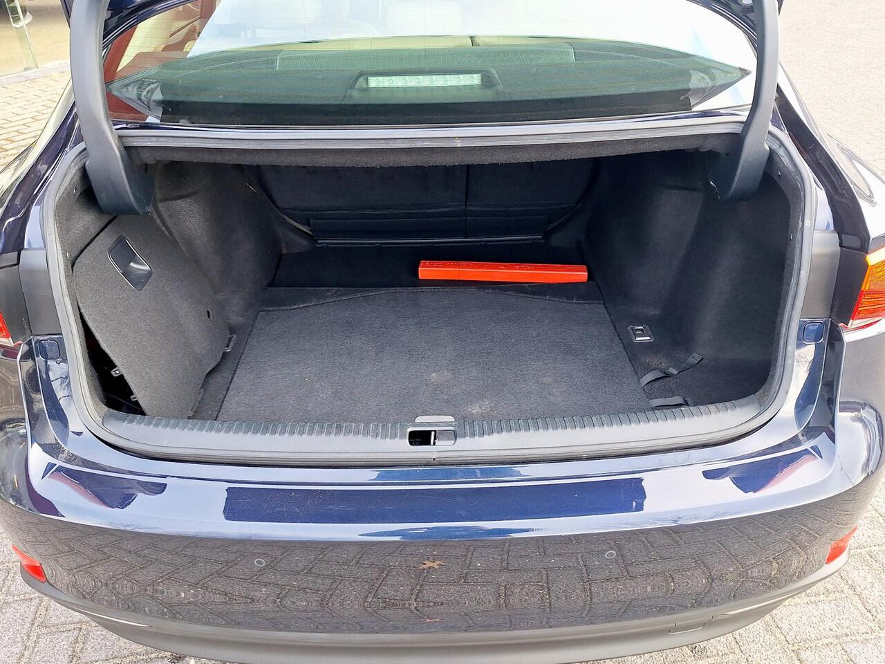 Lexus IS 300h Luxury Line | Leder beige | Camera | DAB+ | LED | occasion