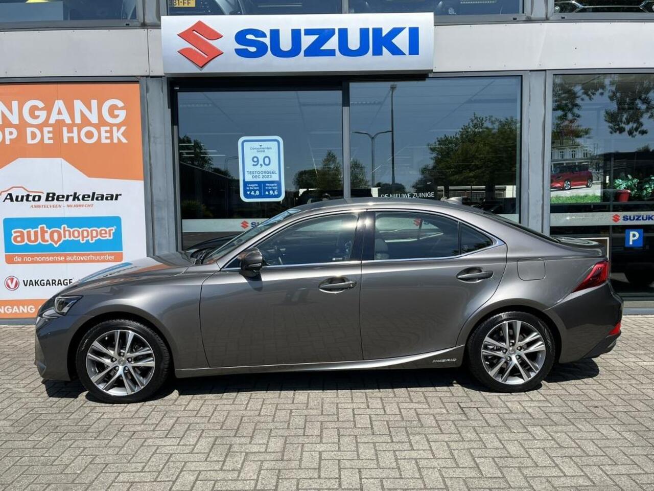 Lexus IS 300h Hybrid Business Line Pro | NL Auto | Dealer onderhouden