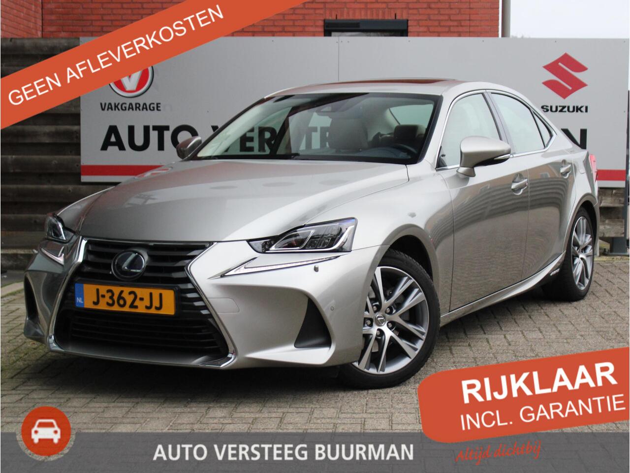 Lexus IS 300h Hybrid Business Line Pro Apple Carplay/Android Auto, Parkeersensoren Voor en Achter, Achteruitrijcamera, Navigatie