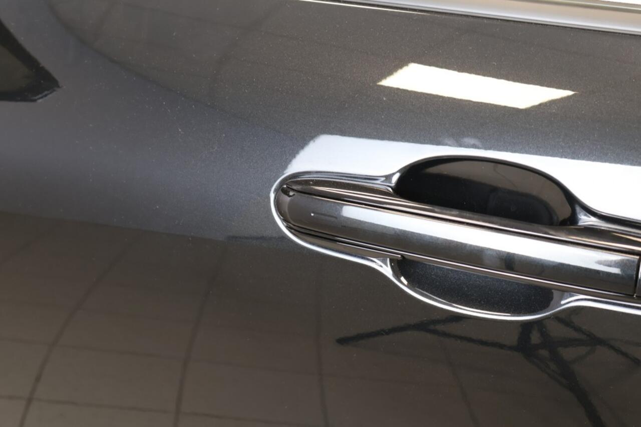 Lexus LBX BusinessLine 2WD - Rijklaar! - Dodehoeksensor - Stoelverwarming