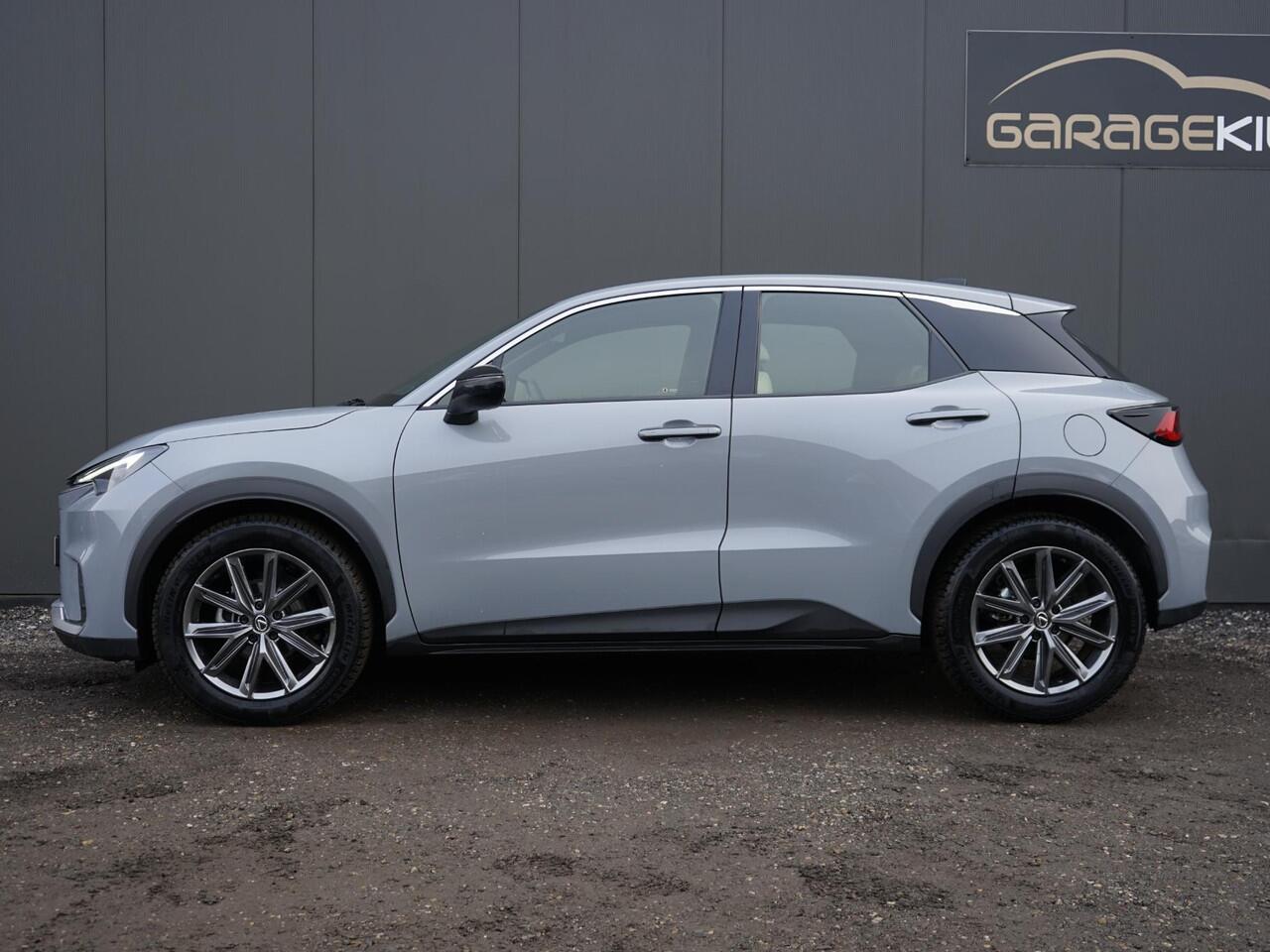 Lexus LBX Cool 2WD Dealeronderh. / Tech Pack / Lederen Bekleding / Digitaal display / Elektr. Achterklep / Stoelverwarming / Keyless / Led / Camera