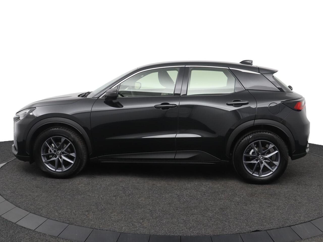 Lexus LBX 2WD | Comfort & Safety Pack | Smart Entry | Parkeersensoren voor en achter | Stoelverwarming