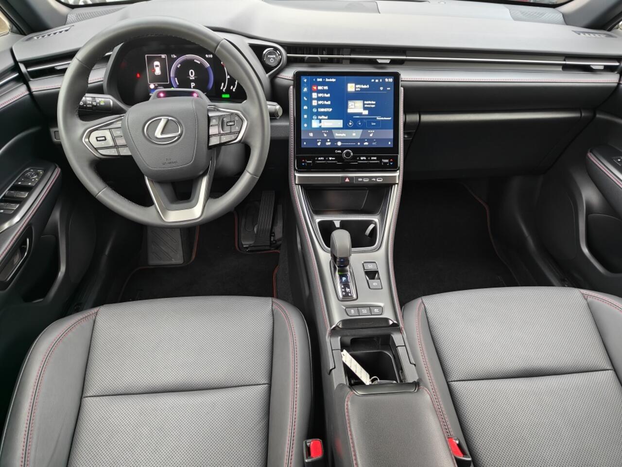 Lexus LBX LBX 1.5 Hybrid Emotion (FWD)