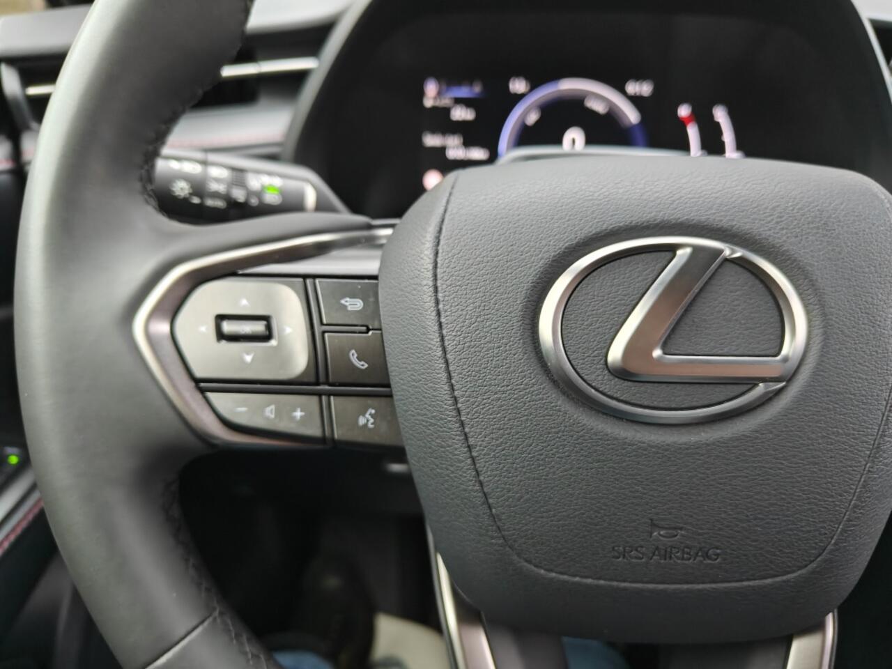 Lexus LBX LBX 1.5 Hybrid Emotion (FWD)