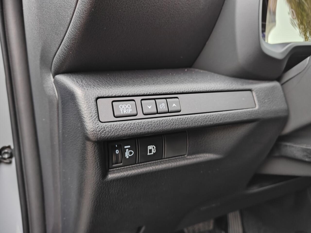 Lexus LBX LBX 1.5 Hybrid Emotion (FWD)