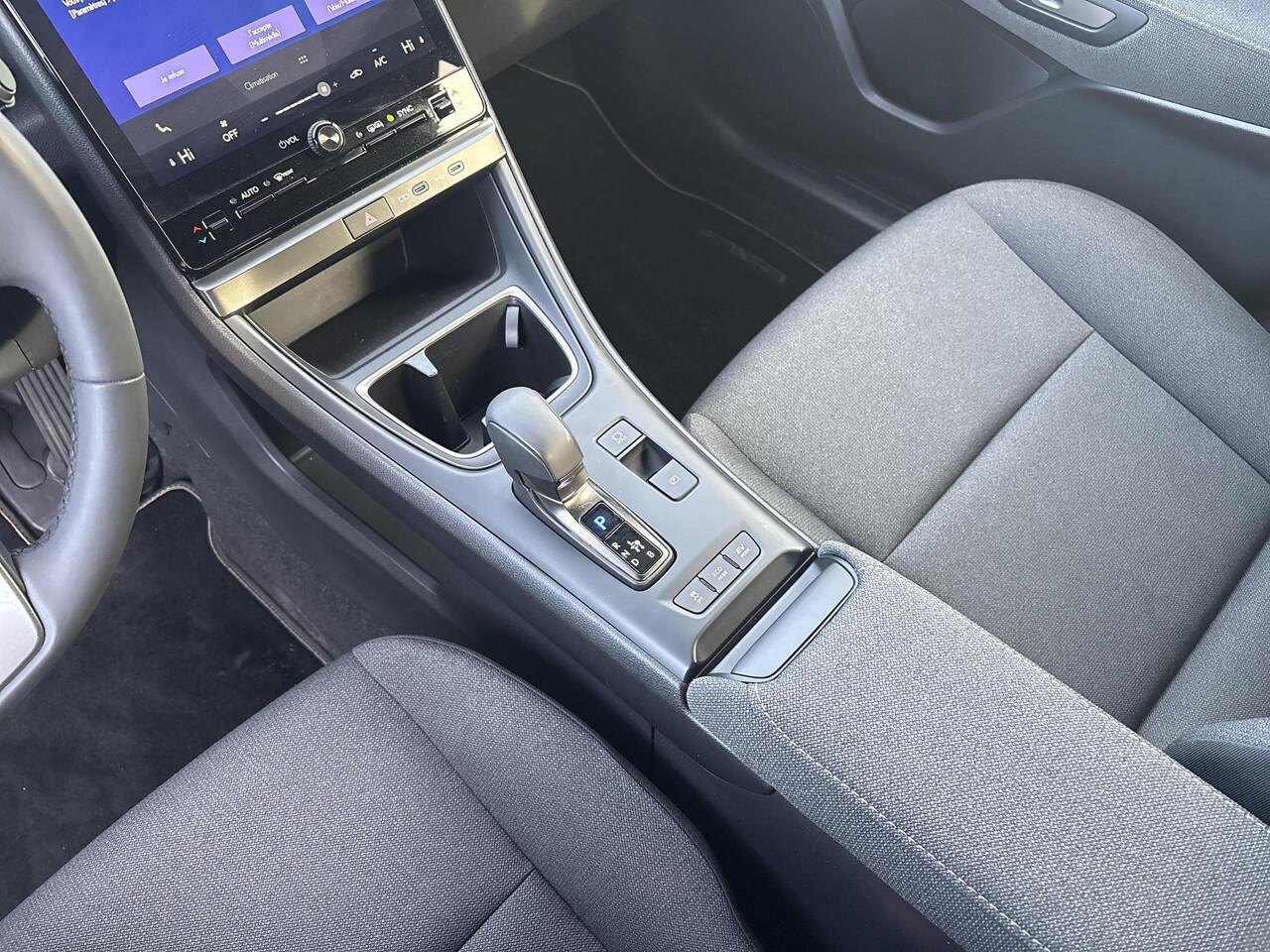 Lexus LBX Business Line 2WD | Adaptive Cruisecontrol | Achteruitrijcamera |