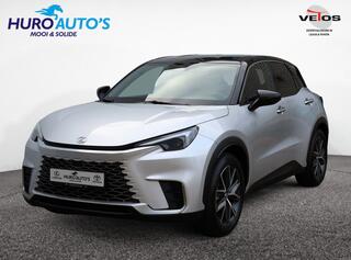 lexus-lbx-cool-2wd--leder-alcantar