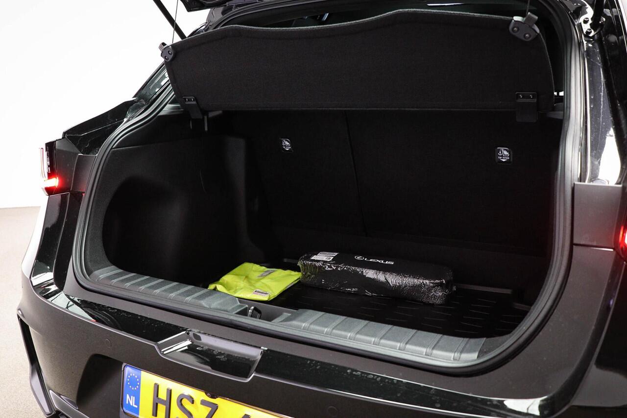 Lexus LBX Business Line 2WD | CLIMA | STOELVERWARMNG | DAB | CAMERA