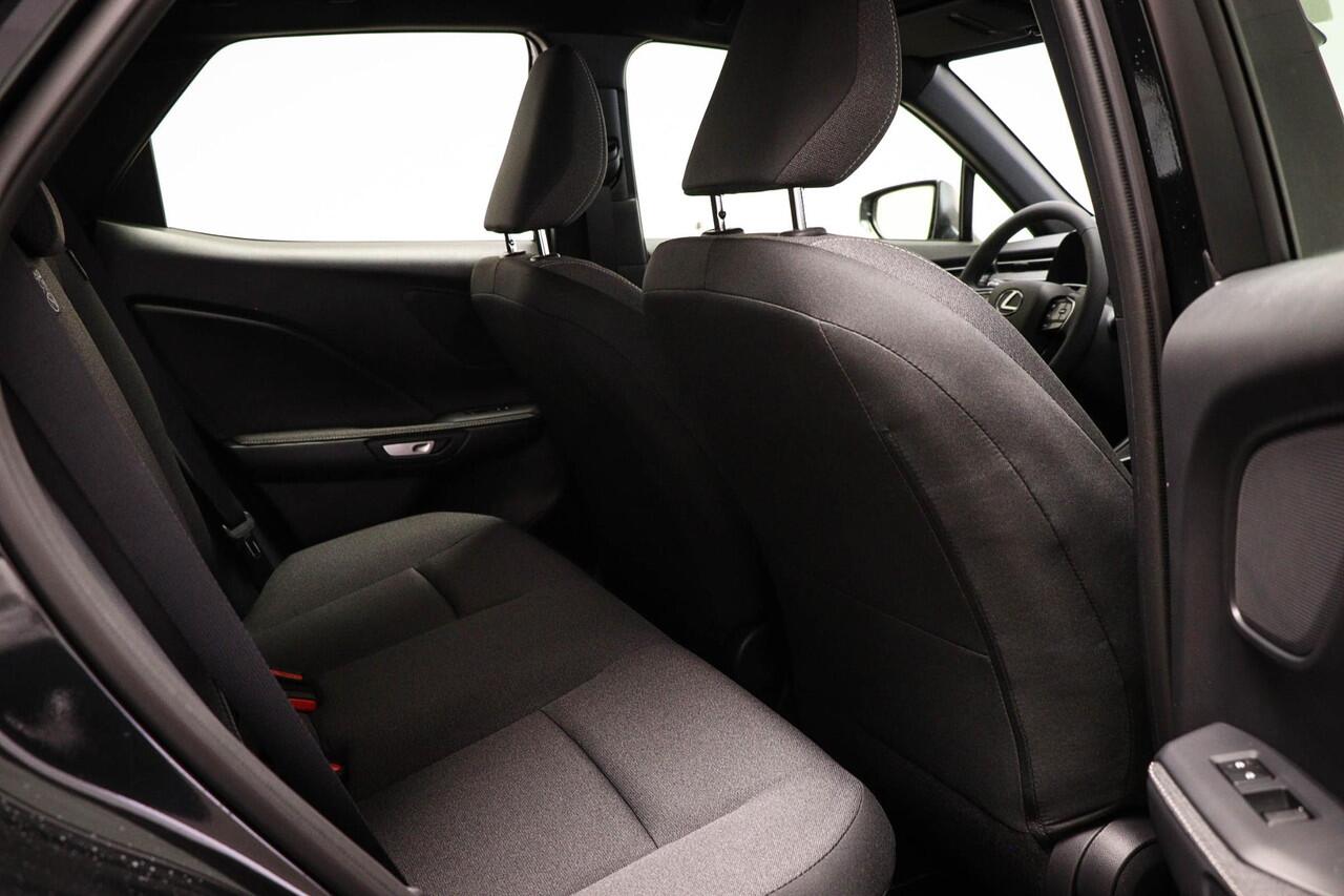 Lexus LBX Business Line 2WD | CLIMA | STOELVERWARMNG | DAB | CAMERA