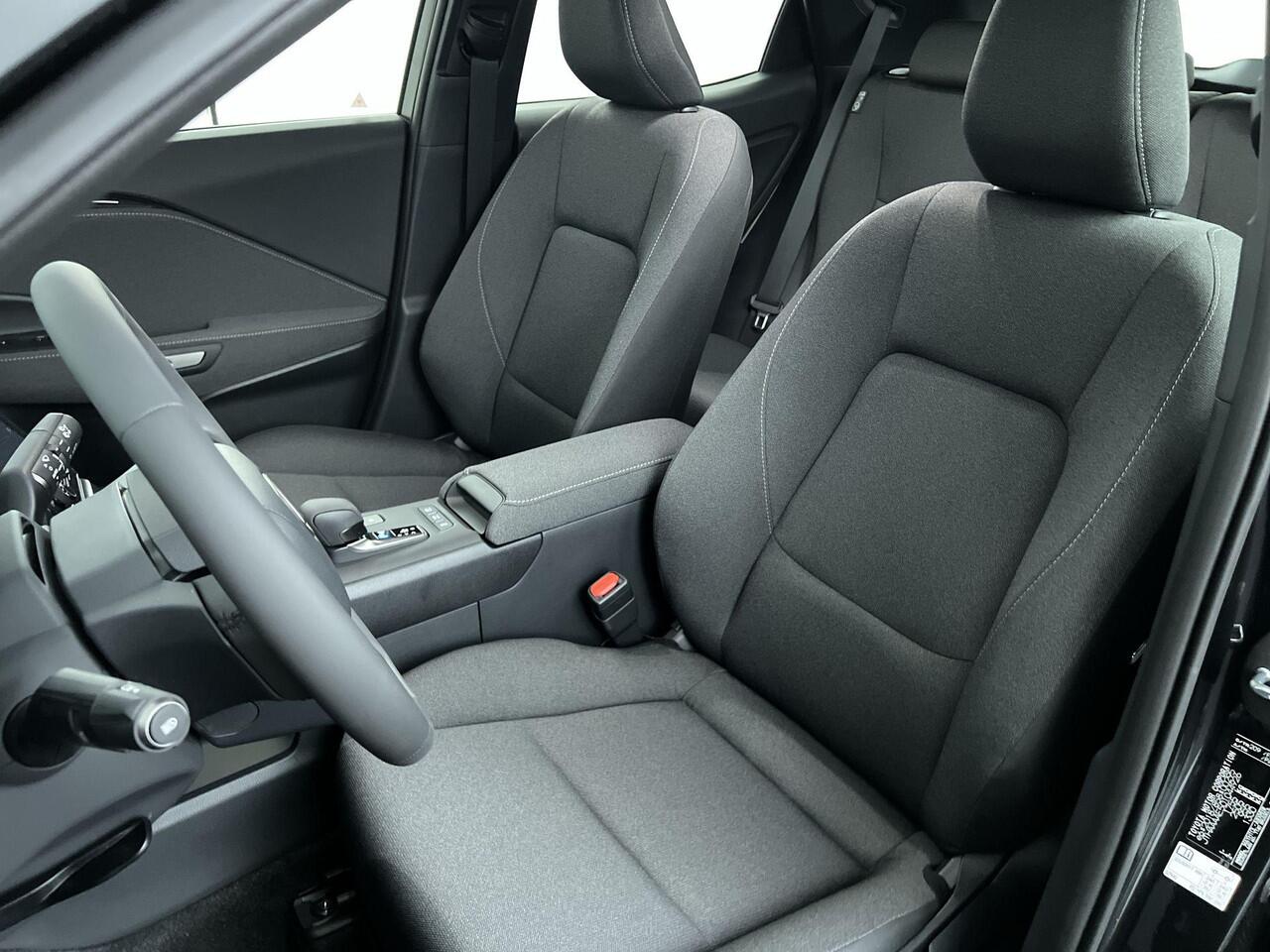 Lexus LBX Business Line 2WD