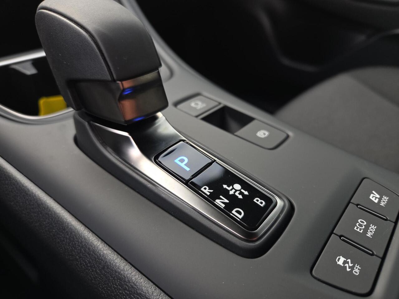 Lexus LBX Elegant 2WD | Apple CarPlay | Parkeersensoren | Stuur/Stoelverwarming | Rijklaarprijs incl. garantie |