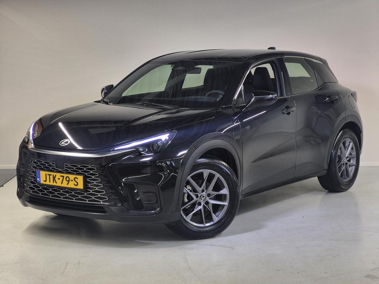 Lexus LBX Business Line Pro 2WD | Stoel/stuur verw. | Full-LED | Parkeersensor rondom |