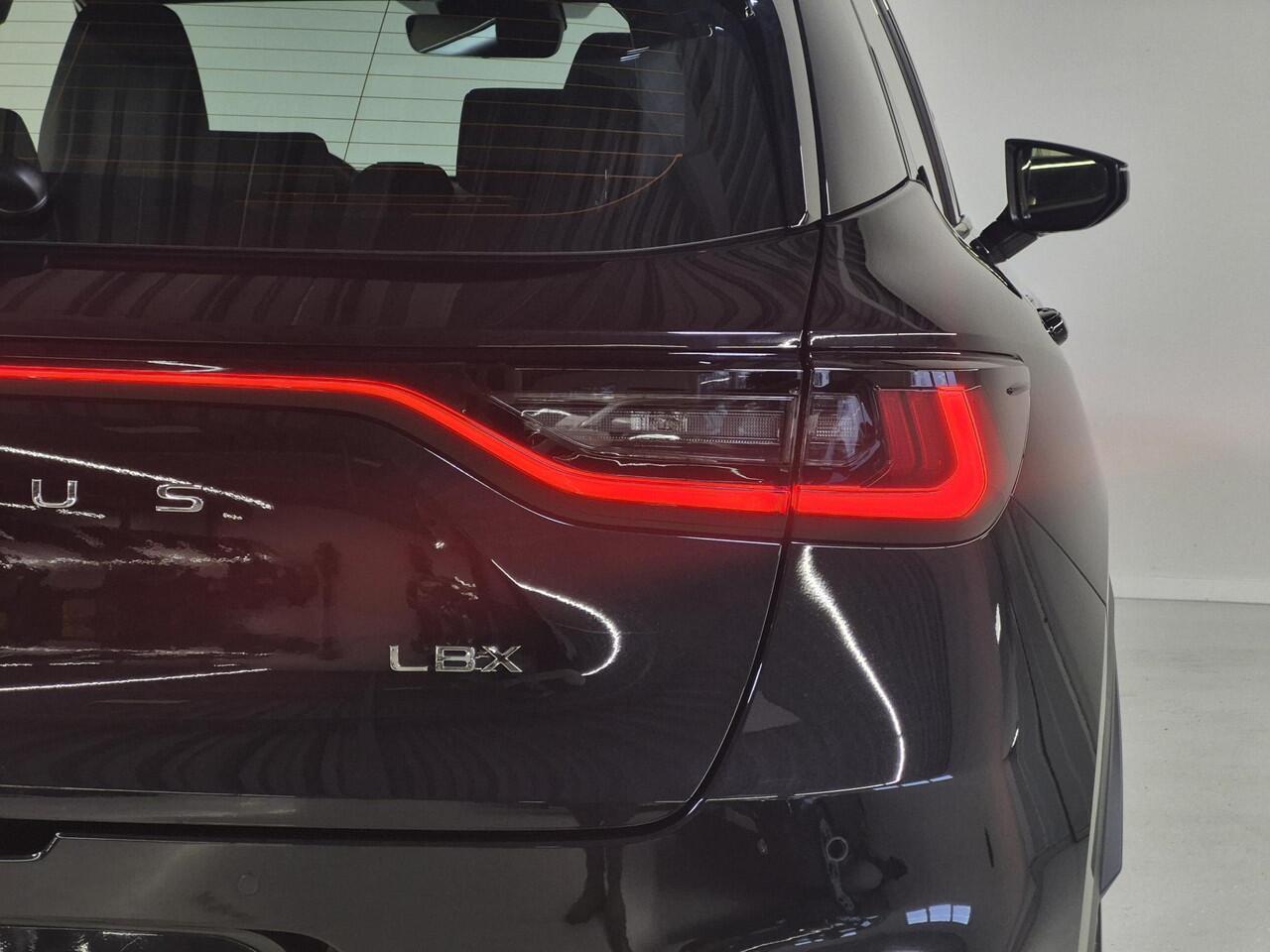 Lexus LBX Business Line Pro 2WD | Stoel/stuur verw. | Full-LED | Parkeersensor rondom |