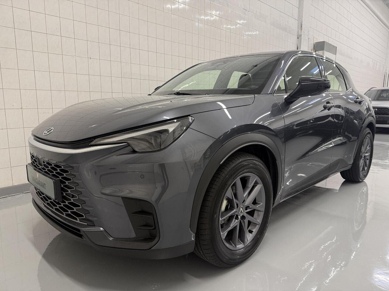 Lexus LBX Business Line 2WD Comfort + Safety Pack | Stoel- stuurverw