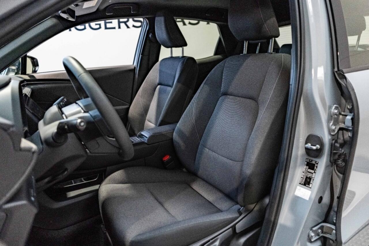 Lexus LBX Business Line 2 WD 136 PK, Safetypakket, Stoelverwarming, Parkeersensoren, Camera, Keyless Entry