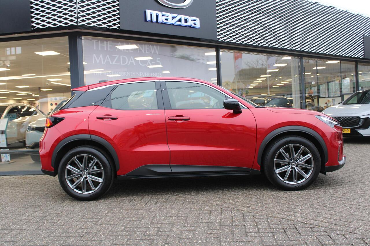 Lexus LBX Elegant 2WD , Automaat, Advanced pakket, Leder, Adap.Cruise, 360 Camera, Stoel/Stuurverwarming, Apple Carplay, Android Auto, Park Assist, LMV 18 Inch, HUD, PDC, LKA, BSM