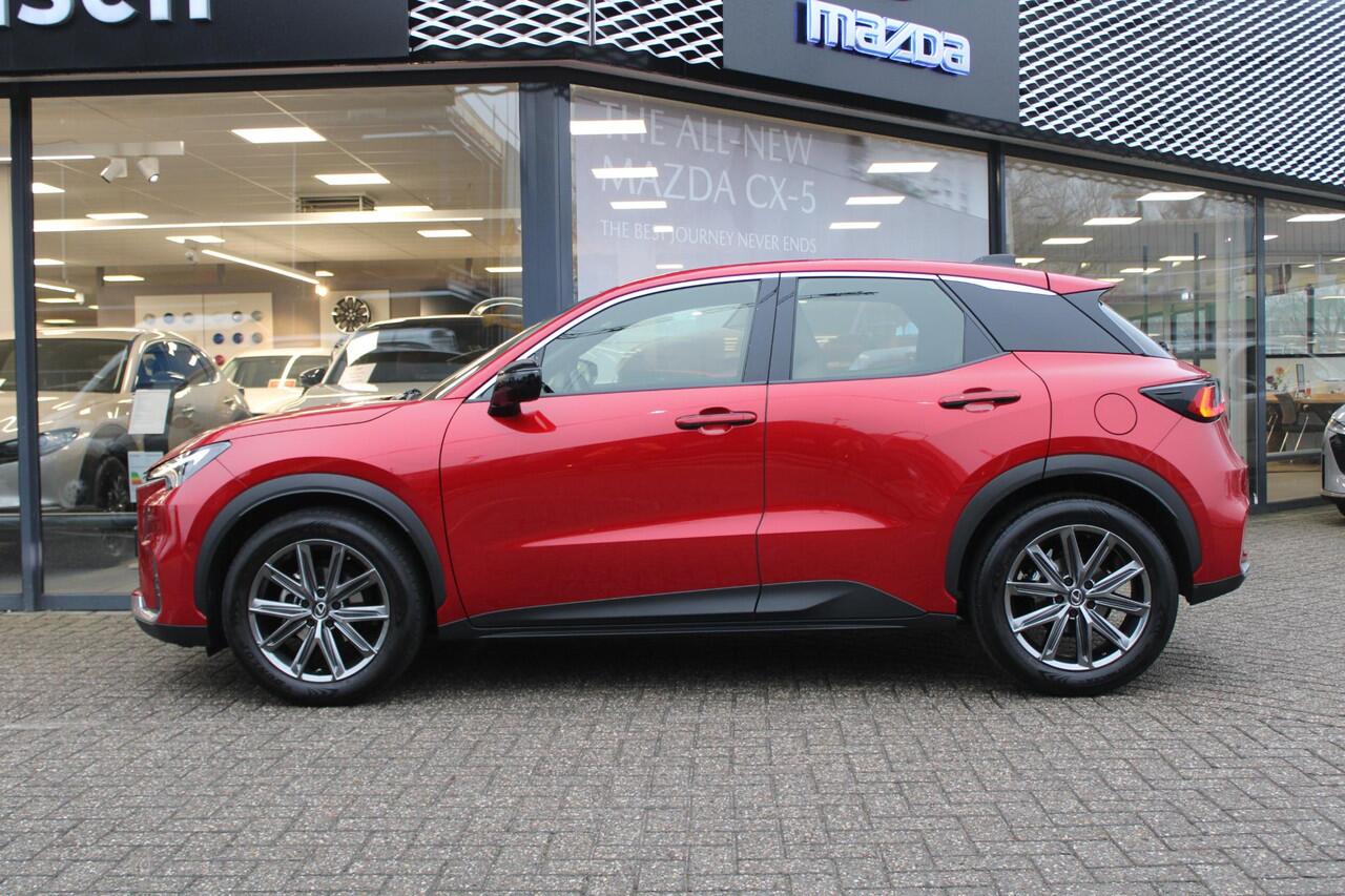 Lexus LBX Elegant 2WD , Automaat, Advanced pakket, Leder, Adap.Cruise, 360 Camera, Stoel/Stuurverwarming, Apple Carplay, Android Auto, Park Assist, LMV 18 Inch, HUD, PDC, LKA, BSM