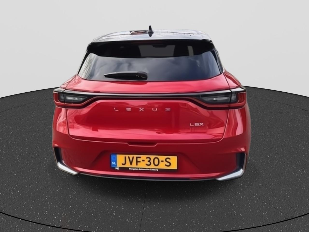 Lexus LBX Emotion 2WD