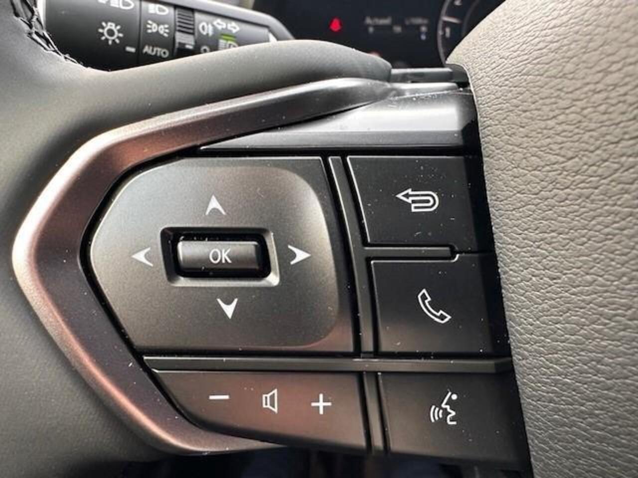 Lexus LBX Emotion 2WD