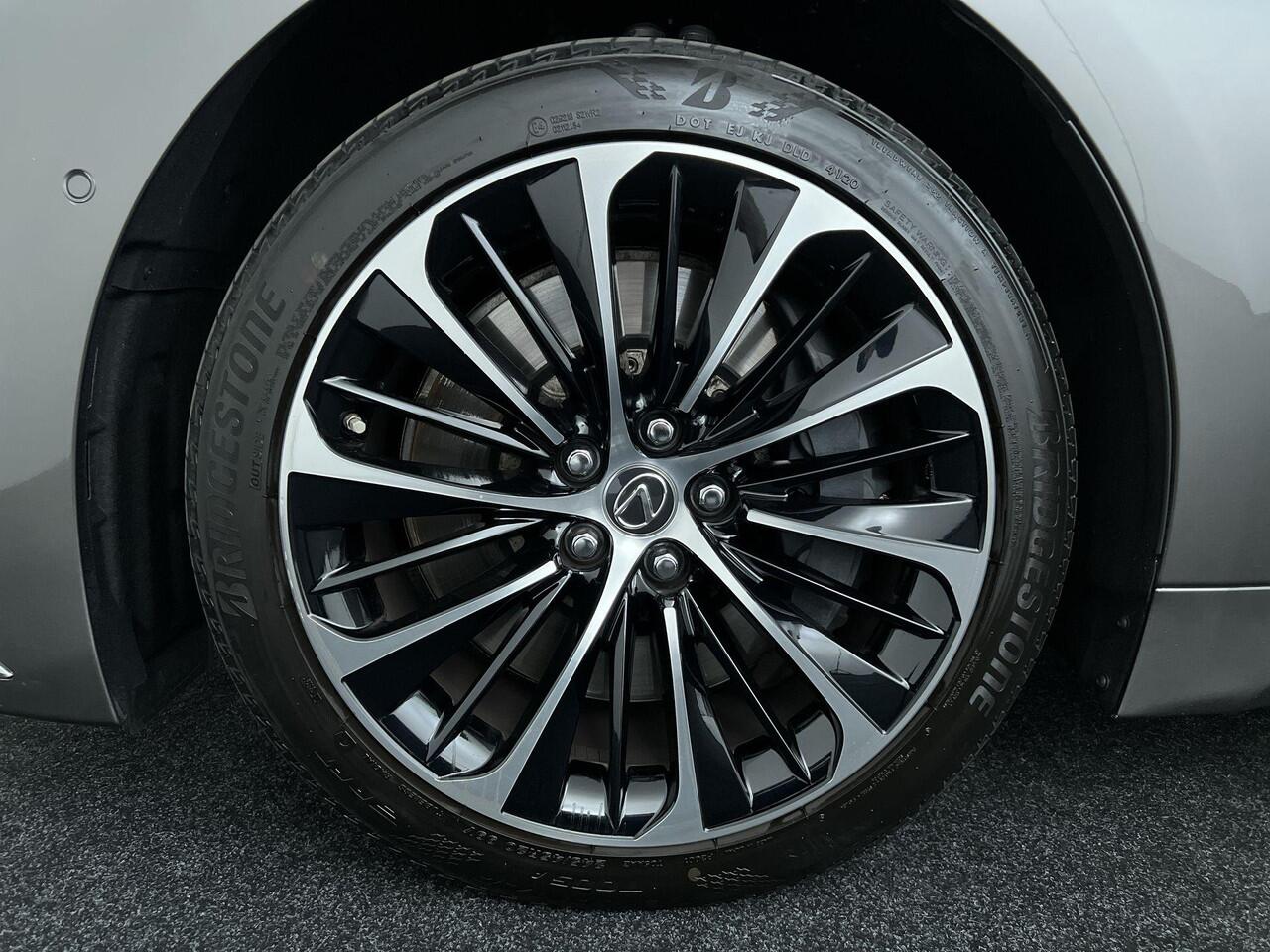 Lexus LS 500h AWD President Line incl Fietsendrager systeem