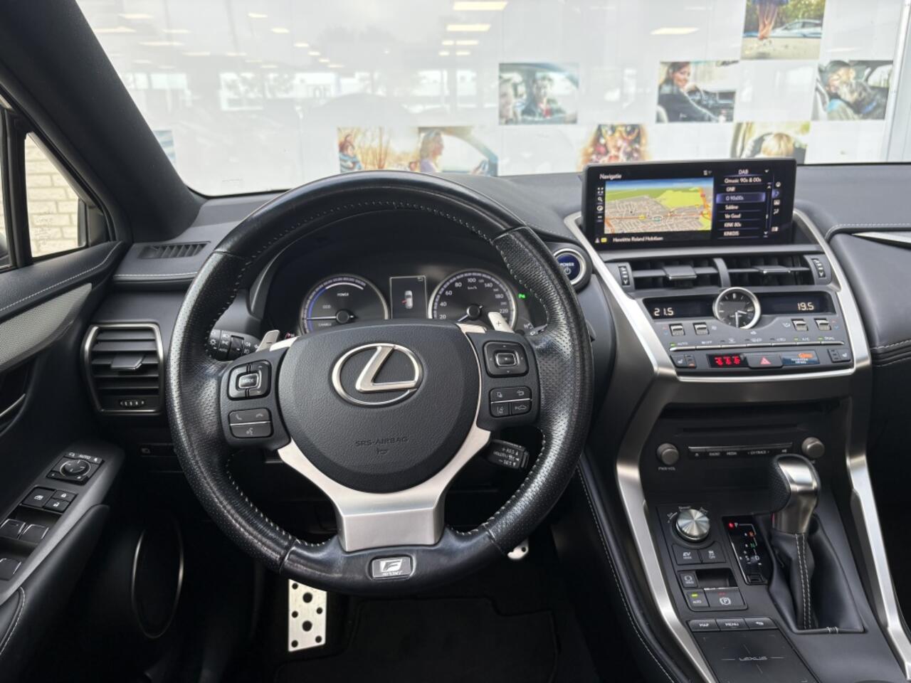 Lexus NX 300h AWD F Sport Line | Panoramadak | Trekhaak | Blindspot |