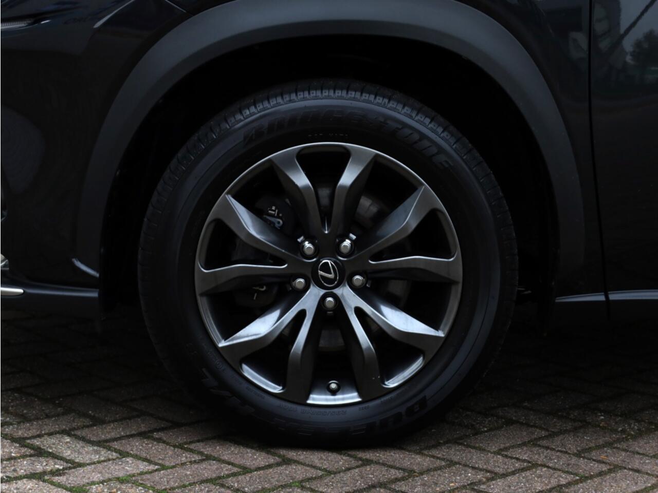 Lexus NX 300h AWD F Sport Premium | Mark Levinson | Panoramadak | Head Up