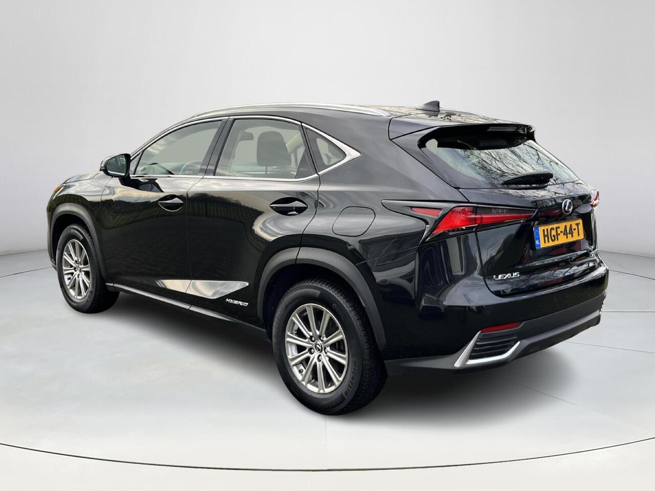 Lexus NX 300h AWD | Lederen bekleding | Volledige historie | Navigatiesysteem