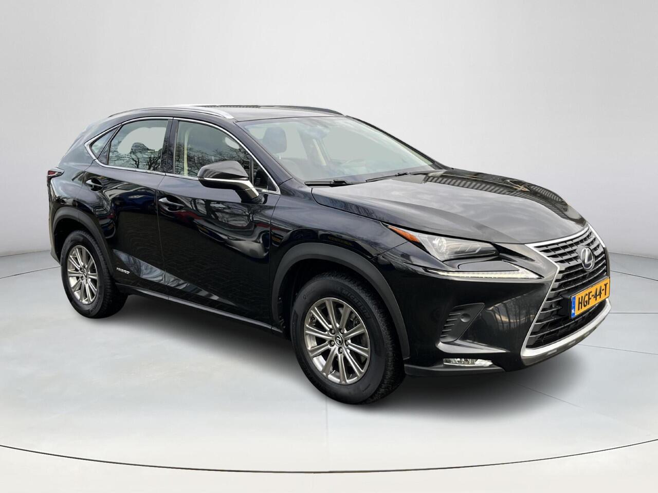 Lexus NX 300h AWD | Lederen bekleding | Volledige historie | Navigatiesysteem