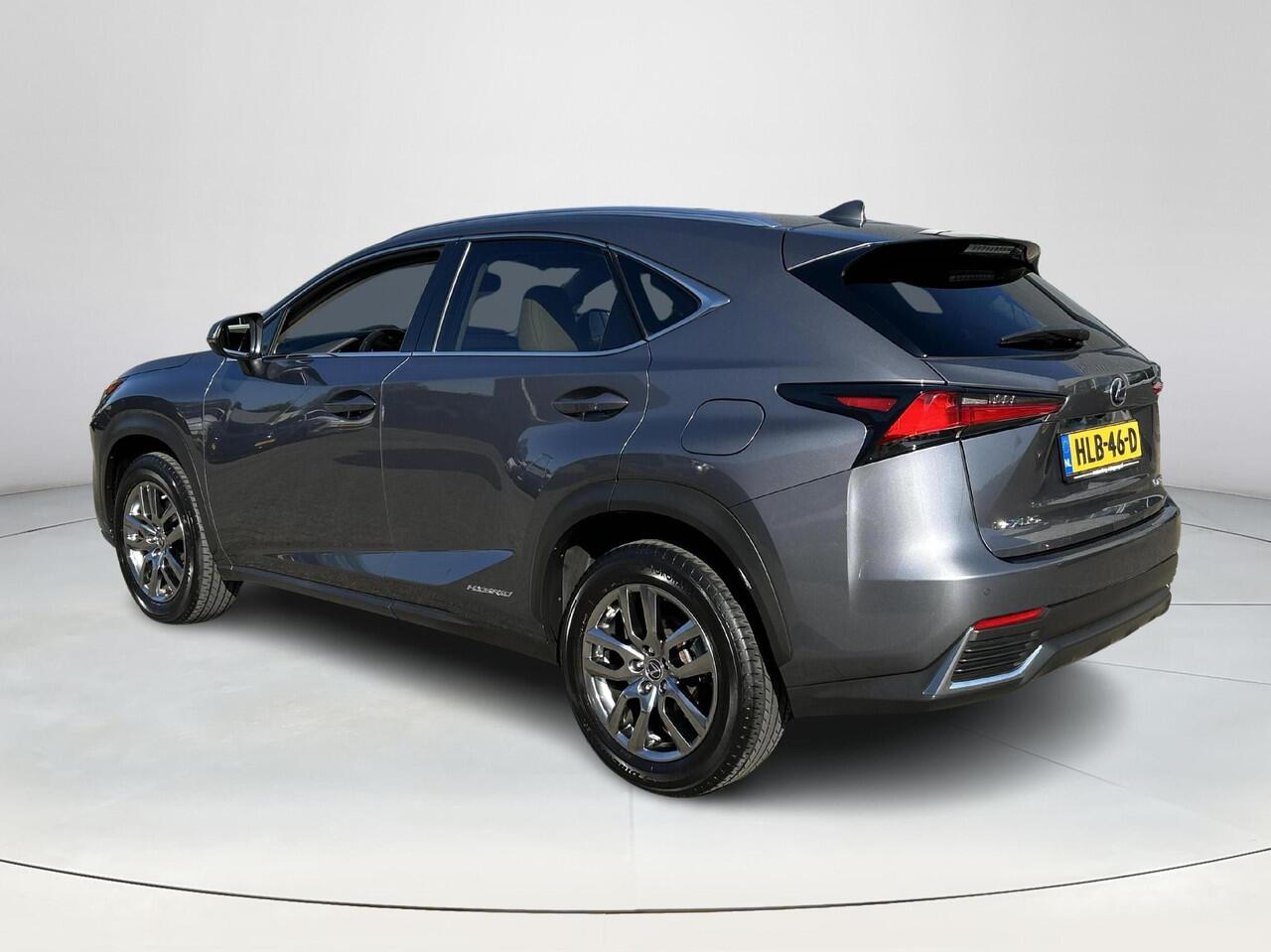 Lexus NX 300h AWD Luxury Line Plus