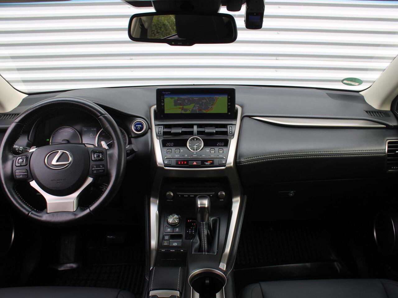 Lexus NX 300h AWD Sport Edition | Luxury + Safety Pack | Stuur-/stoelverwarming | Schuif-/kantel dak | Draadloze lader | 18" LM | Camera | Cruise adapt. |