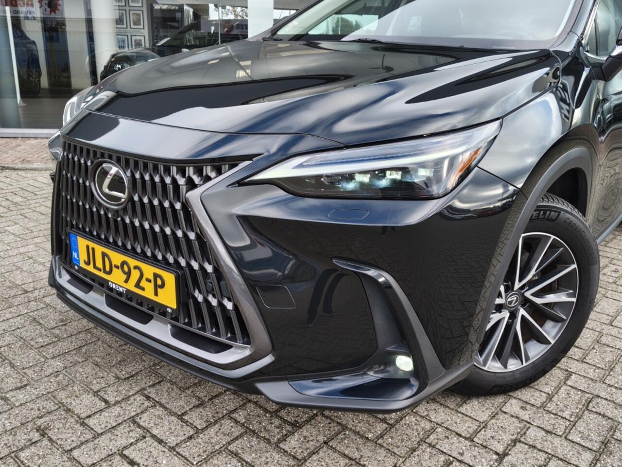 Lexus NX 450h+ AWD Executive Line | Head-Up Display | Tri-Led | Navi