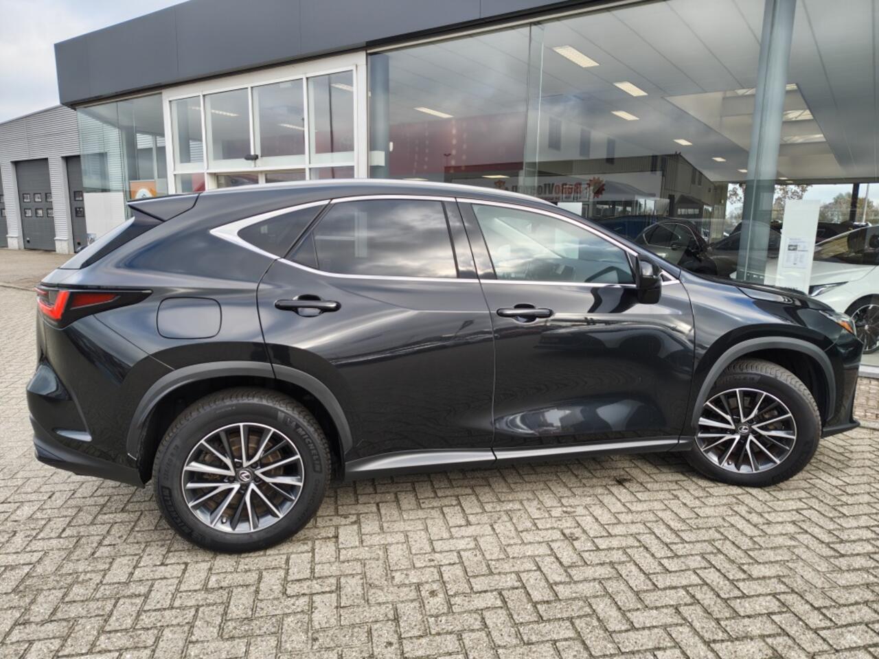 Lexus NX 450h+ AWD Executive Line | Head-Up Display | Tri-Led | Navi