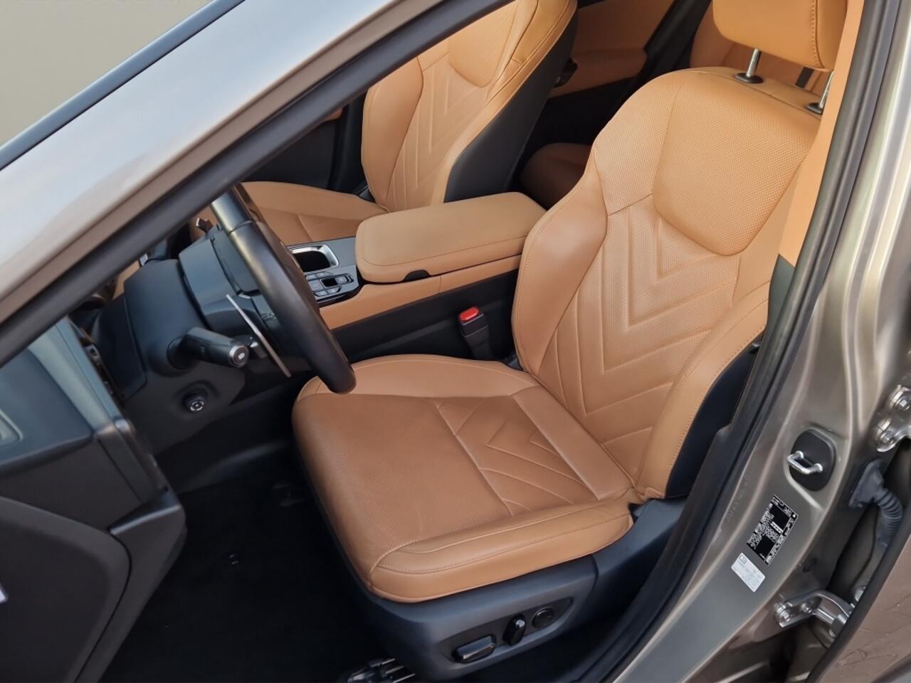 Lexus NX 450h+ AWD Launch Edition NL Auto - Schuifdak