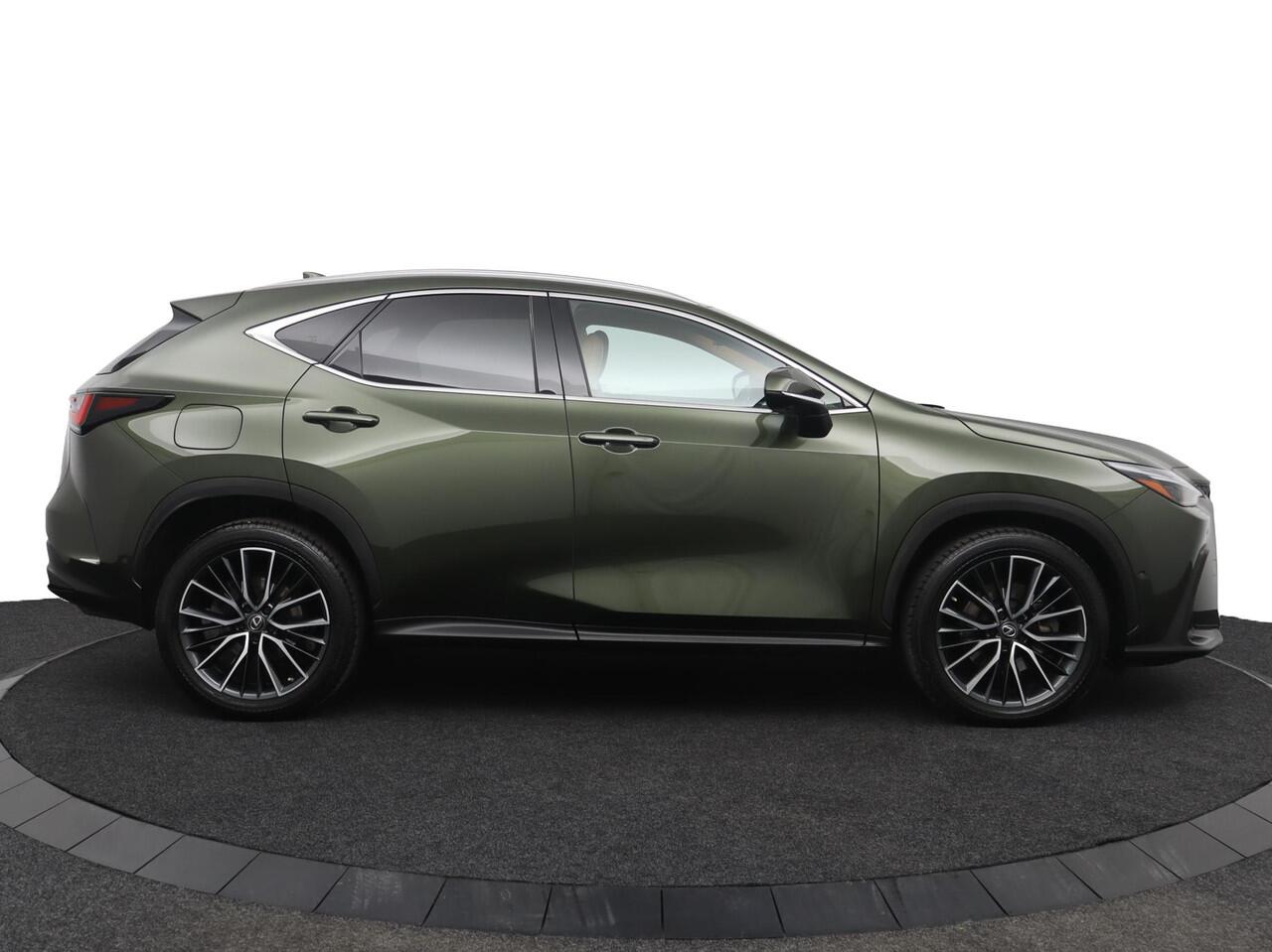 Lexus NX 450h+ AWD Executive Line | 20 Inch Lichtmetalen velgen | Stoelgeheugen | Stoelkoeling | Rondomzicht camera