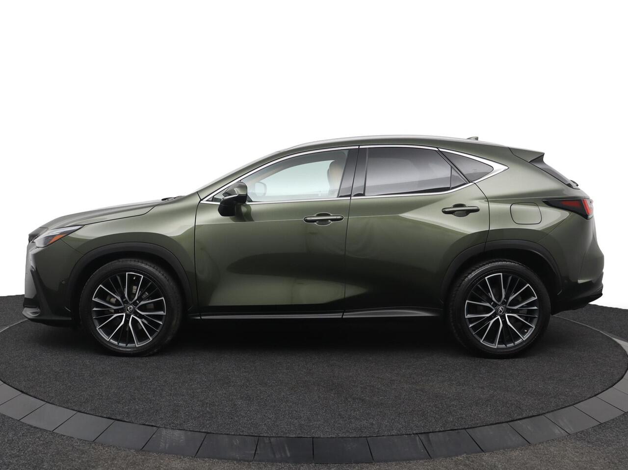 Lexus NX 450h+ AWD Executive Line | 20 Inch Lichtmetalen velgen | Stoelgeheugen | Stoelkoeling | Rondomzicht camera