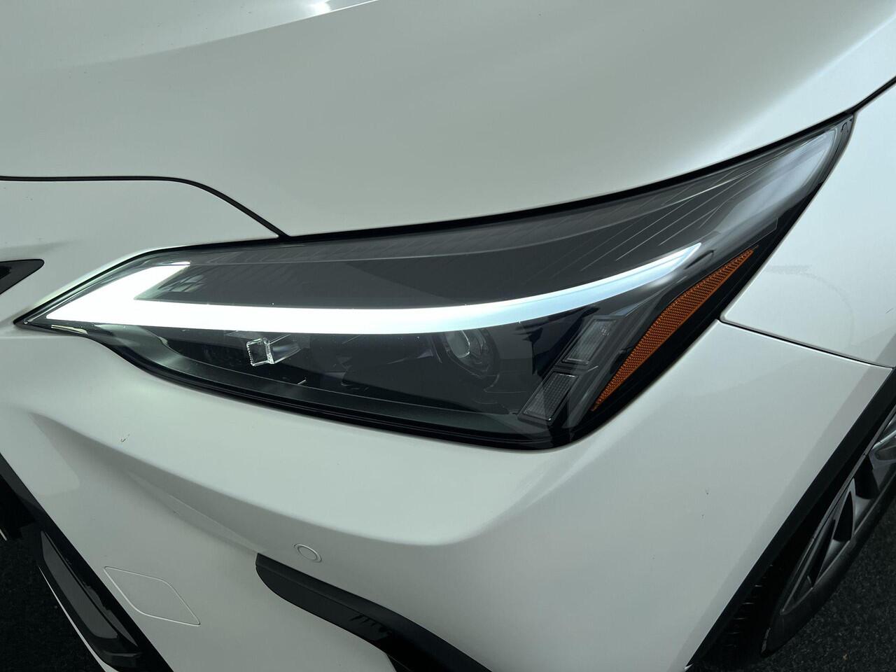 Lexus NX 450h+ AWD Luxury Line