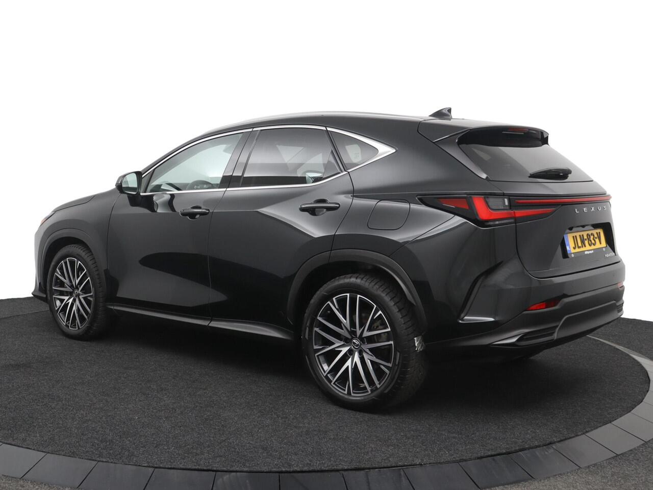 Lexus NX 450h+ AWD Executive Line | 20 Inch Lichtmetalen velgen | Rondomzicht camera | Verwarmbaar stuurwiel