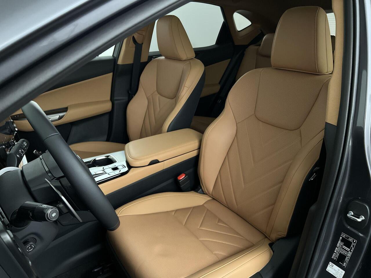 Lexus NX 450h+ AWD Executive Line, Pano, HUD!