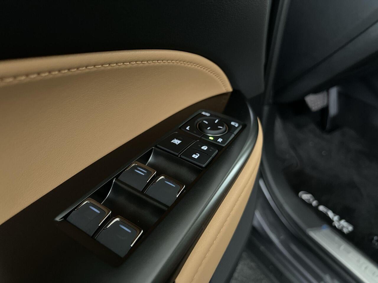 Lexus NX 450h+ AWD Executive Line, Pano, HUD!