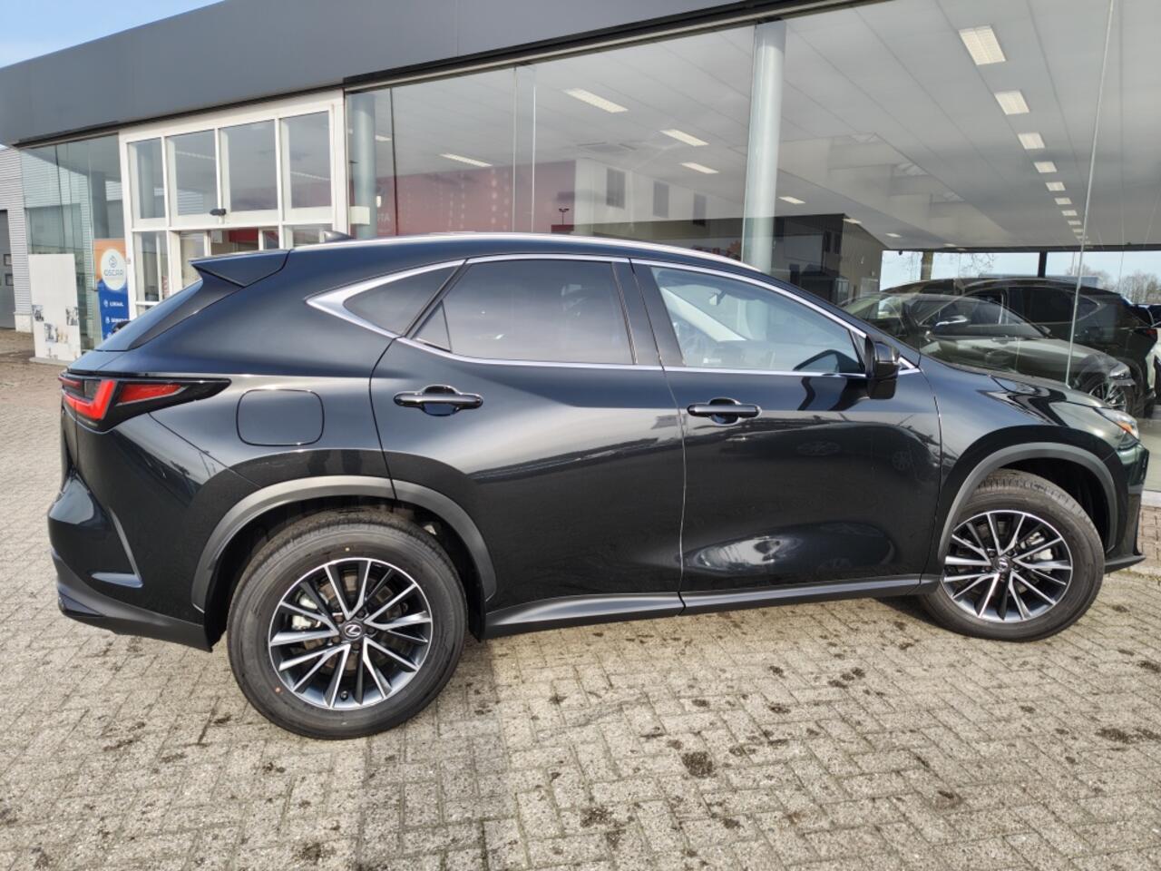 Lexus NX 450h+ AWD Luxury Line | trekhaak | Stuur + stoelverwarming |