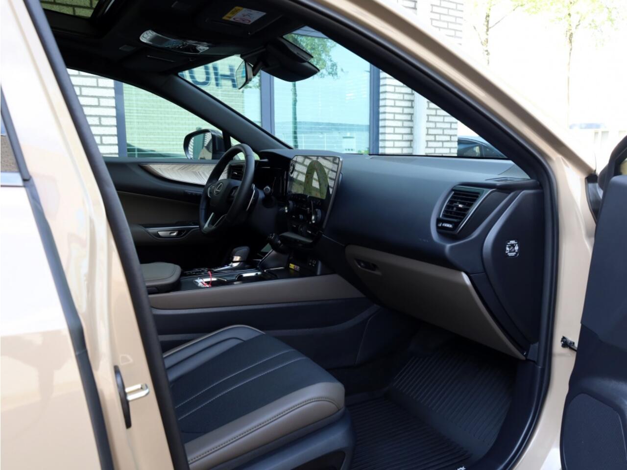 Lexus NX 450h+ AWD Overtrail | Panoramadak | 360 Camera | Trekhaak