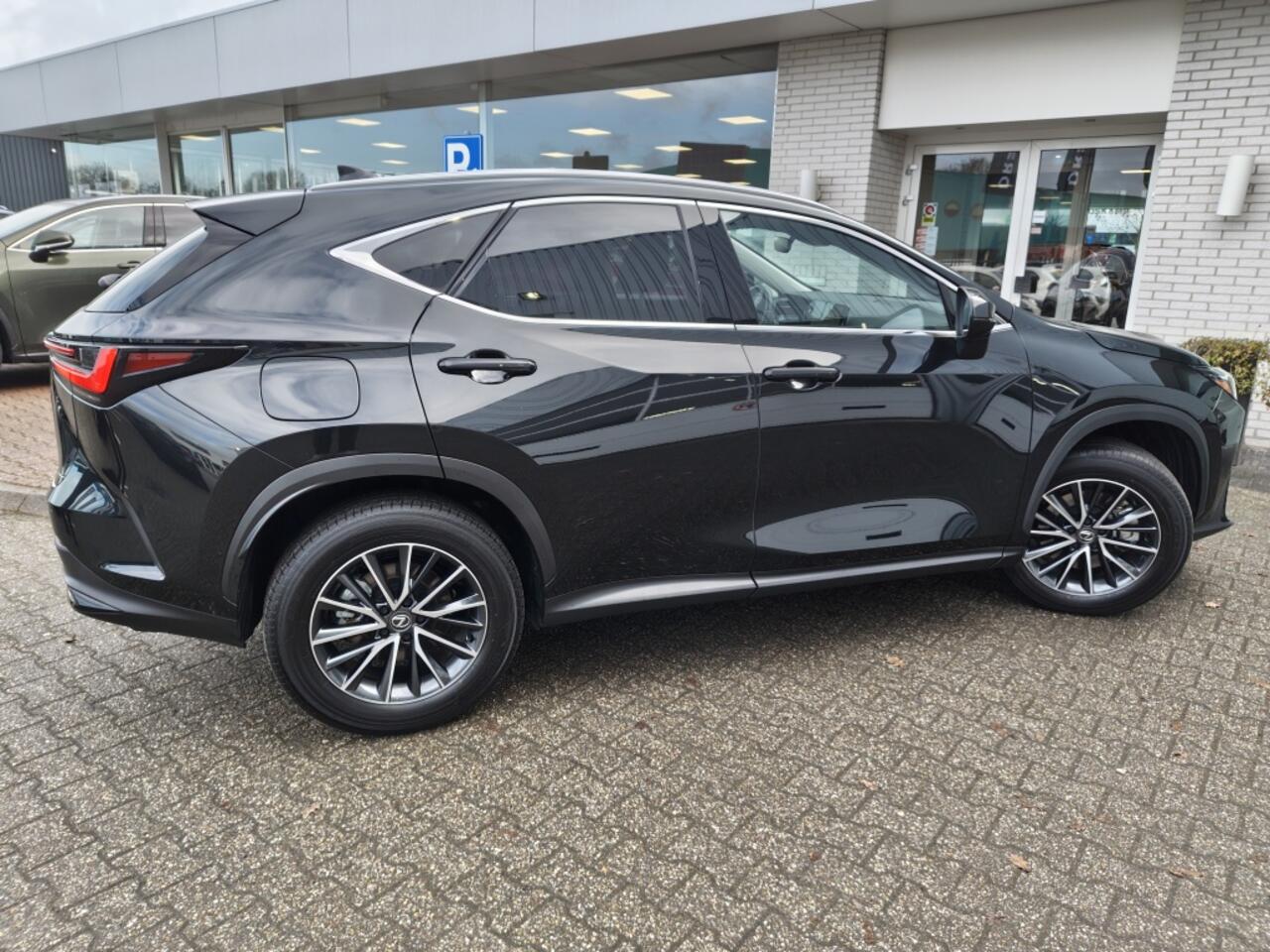 Lexus NX 450h+ AWD Luxury Line | Trekhaak | 1500Kg Trekgew. | Leder | And