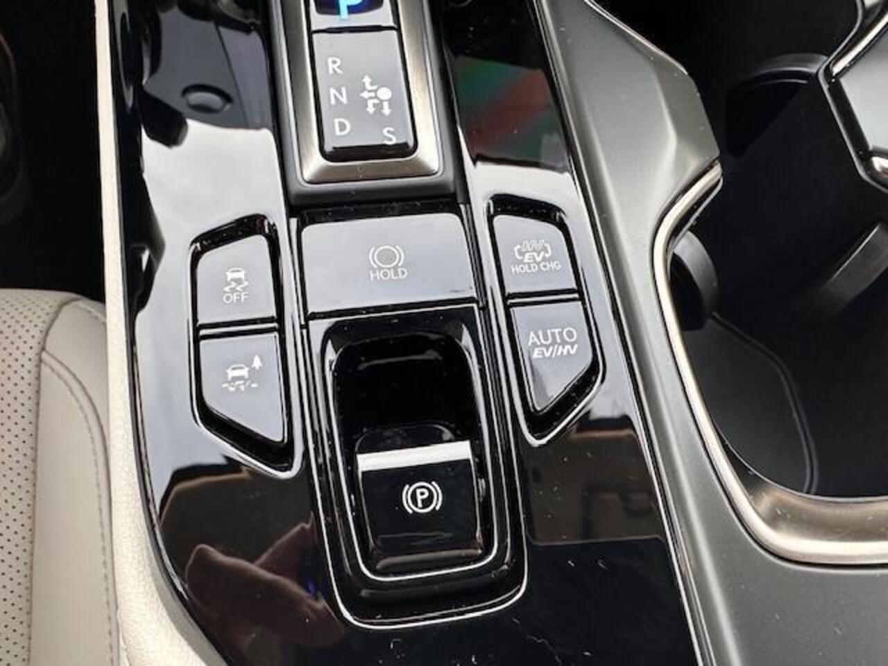 Lexus NX 450h+ AWD Luxury Line